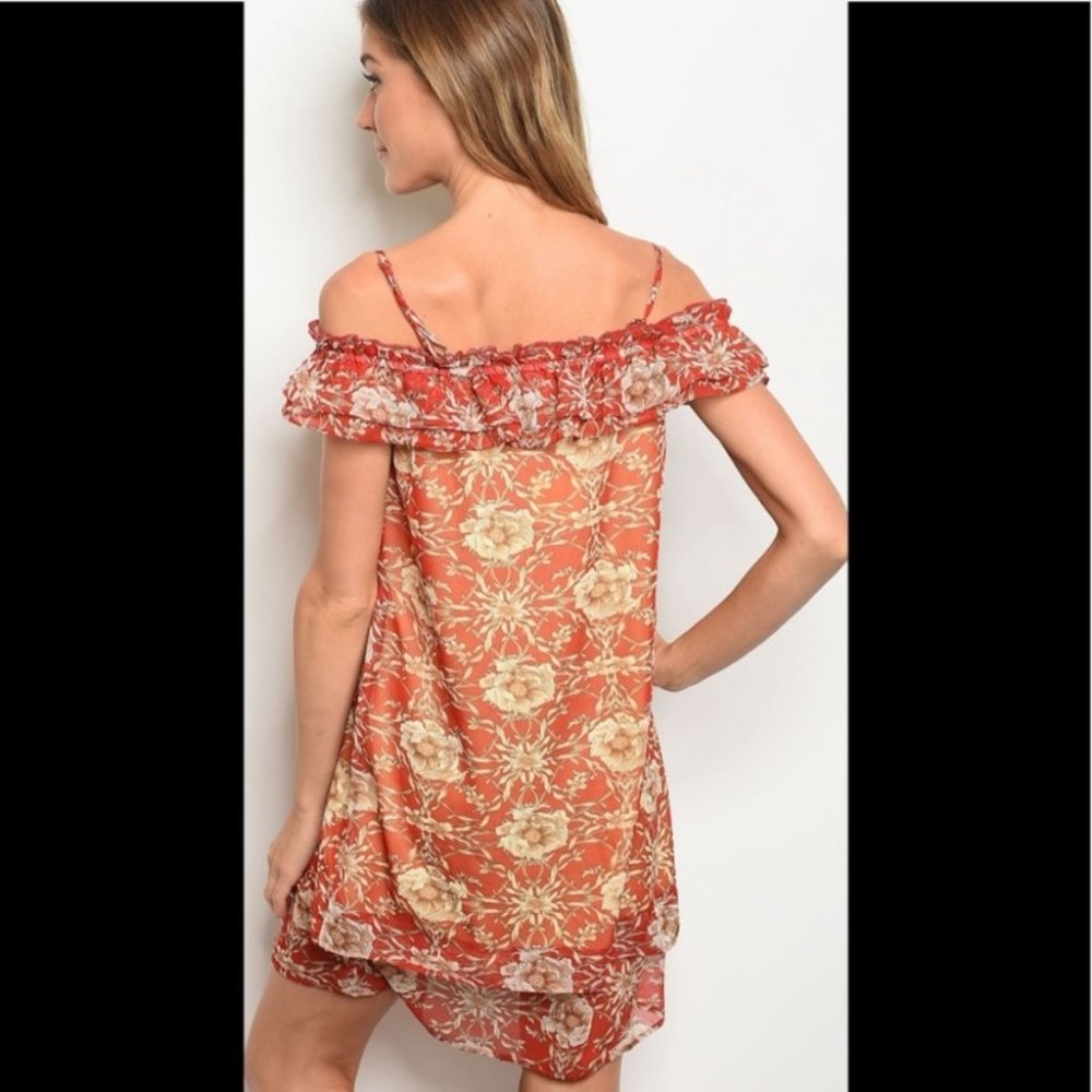 Boho Chic Cold Shoulder Rustic Floral Ruffle Dress - Picture 3 of 6